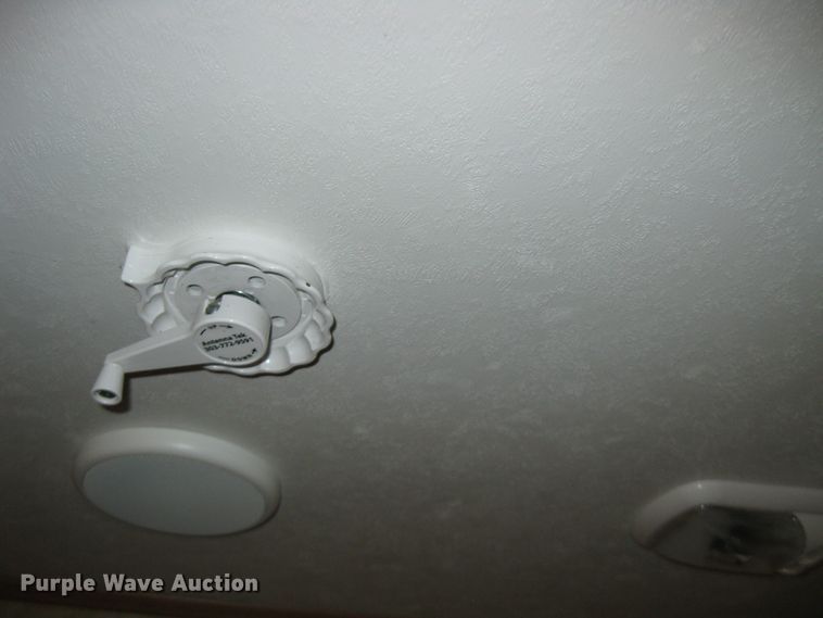 image for item DI2767 2009 Sundance  camper