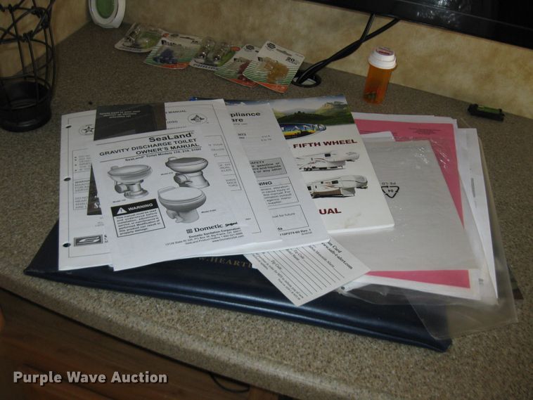 image for item DI2767 2009 Sundance  camper