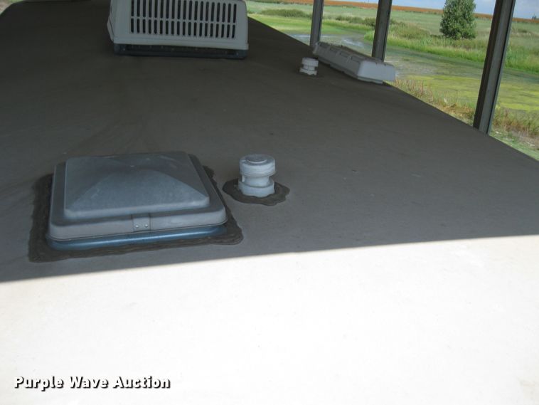 image for item DI2767 2009 Sundance  camper