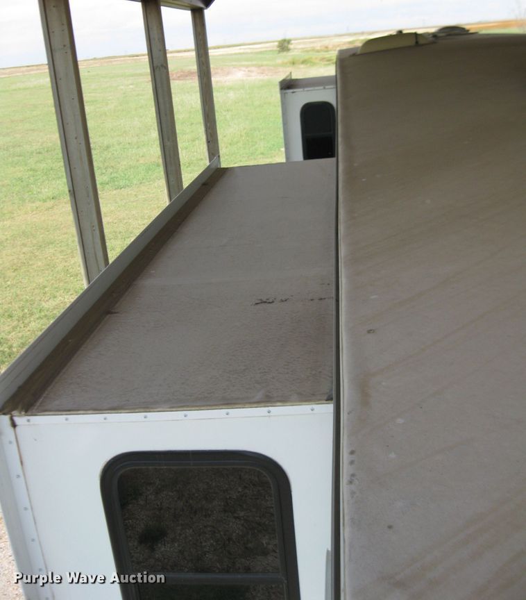 image for item DI2767 2009 Sundance  camper