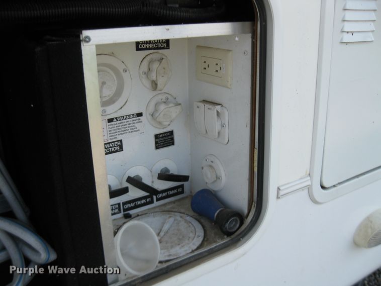 image for item DI2767 2009 Sundance  camper