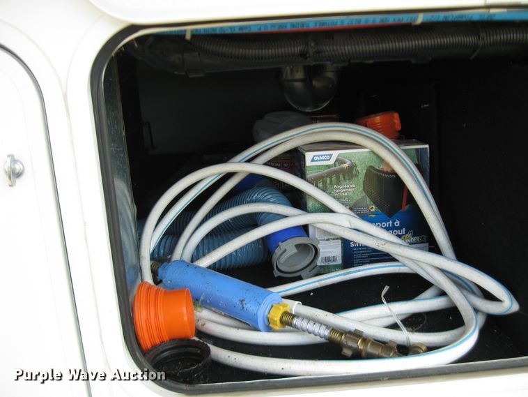 image for item DI2767 2009 Sundance  camper