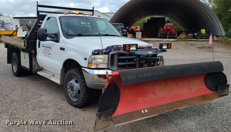 image for item DI6246 2003 Ford F450 Super Duty XL  flatbed truck