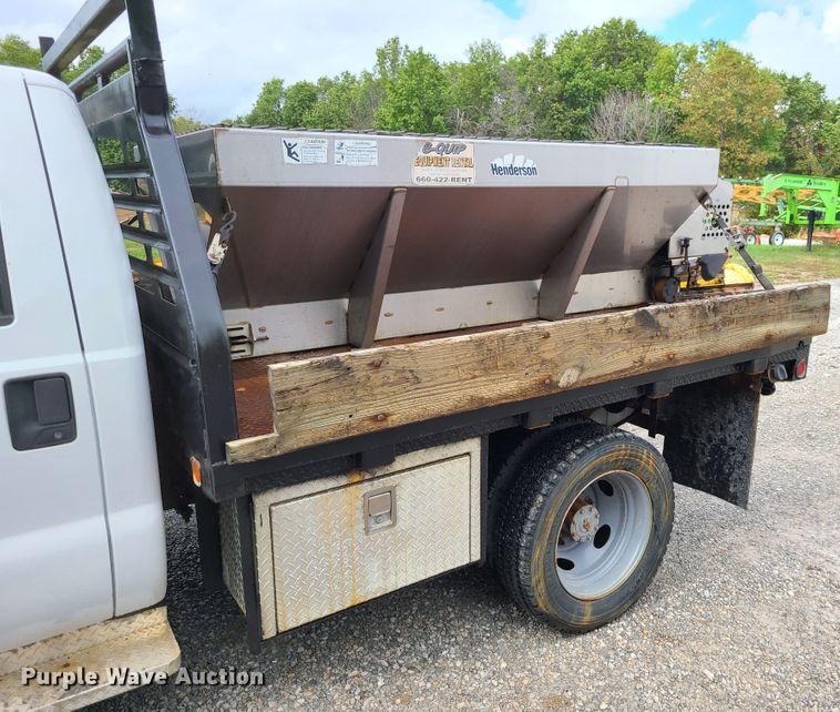 image for item DI6246 2003 Ford F450 Super Duty XL  flatbed truck