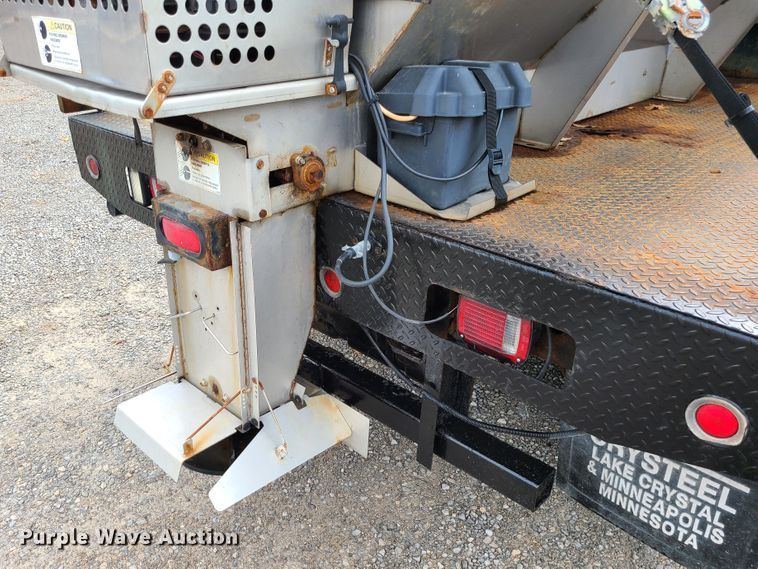 image for item DI6246 2003 Ford F450 Super Duty XL  flatbed truck