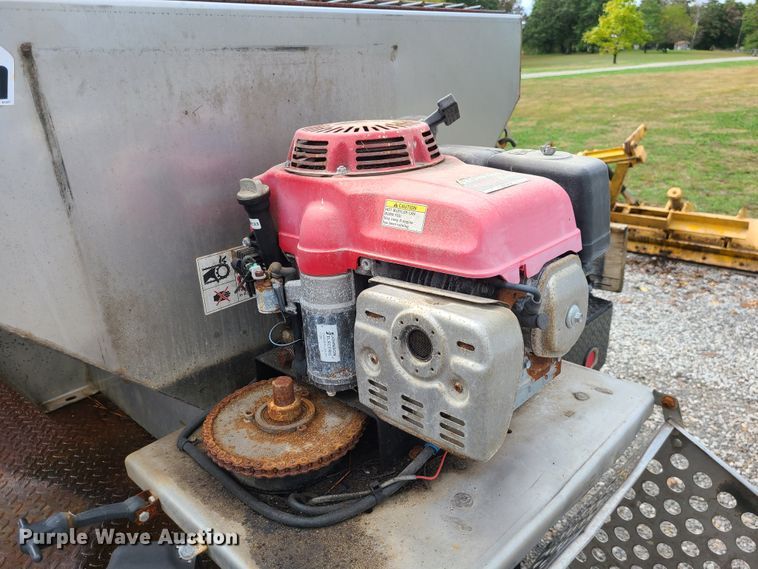 image for item DI6246 2003 Ford F450 Super Duty XL  flatbed truck