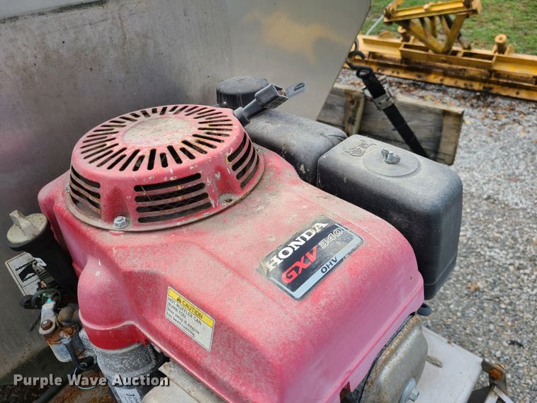 image for item DI6246 2003 Ford F450 Super Duty XL  flatbed truck