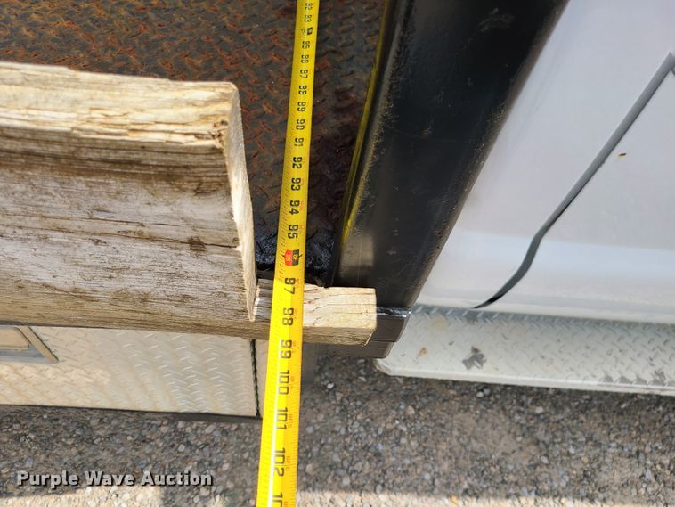 image for item DI6246 2003 Ford F450 Super Duty XL  flatbed truck