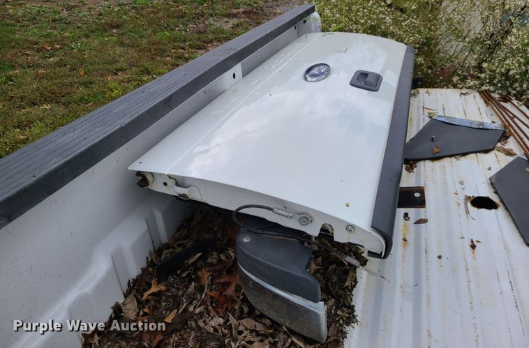 image for item DI6248 2010 Ford F250 truck bed