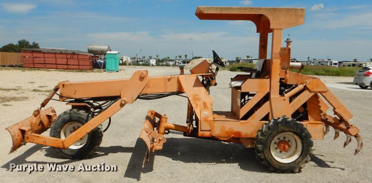 image for item DJ0794 Lay-mor  motor grader