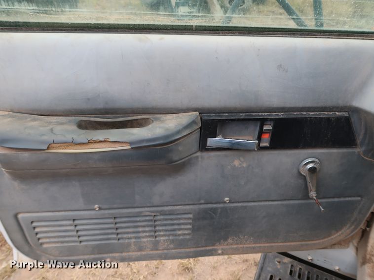 image for item DJ1981 1994 Chevrolet Kodiak C6500  utility / service truck