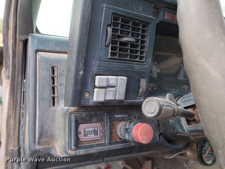 image for item DJ1981 1994 Chevrolet Kodiak C6500  utility / service truck