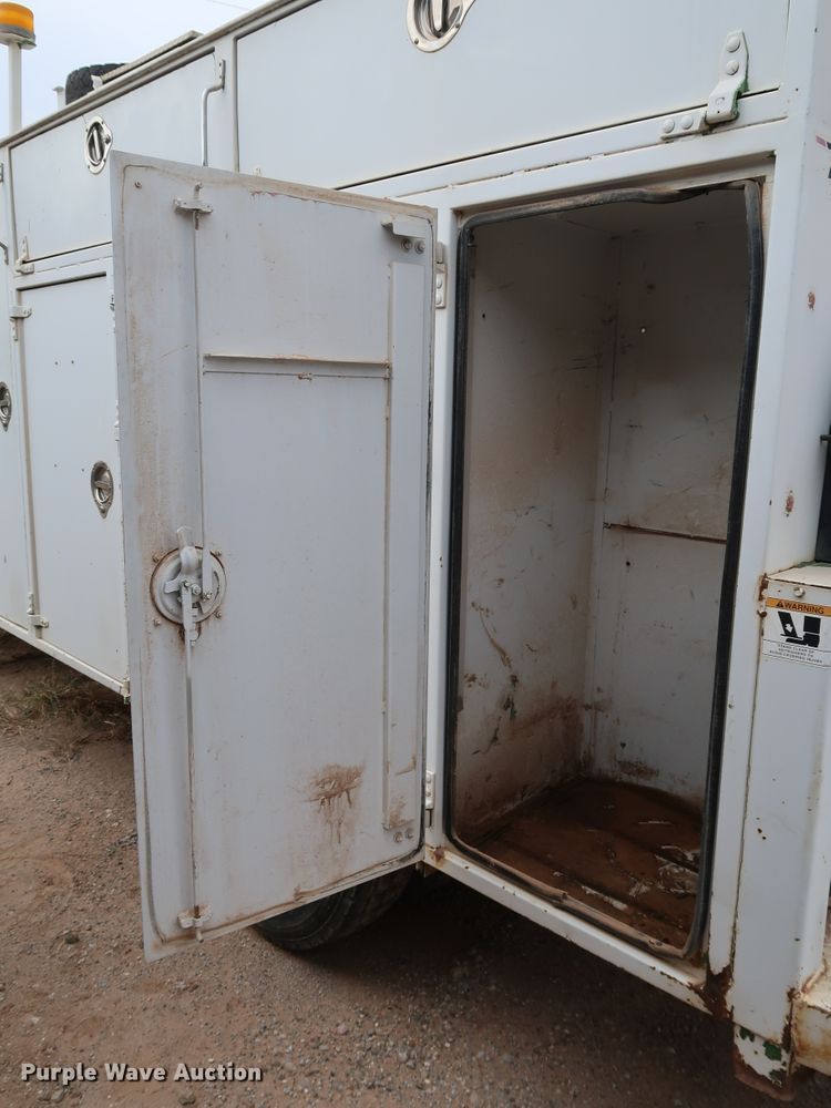 image for item DJ1981 1994 Chevrolet Kodiak C6500  utility / service truck