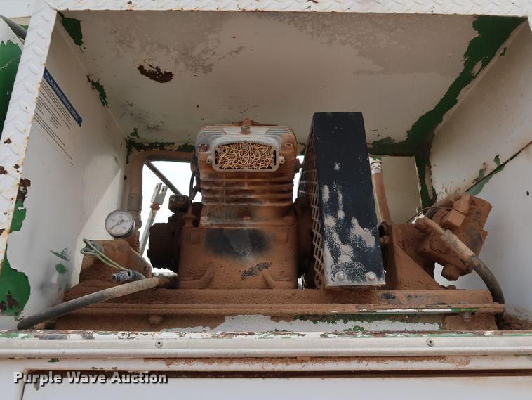 image for item DJ1981 1994 Chevrolet Kodiak C6500  utility / service truck