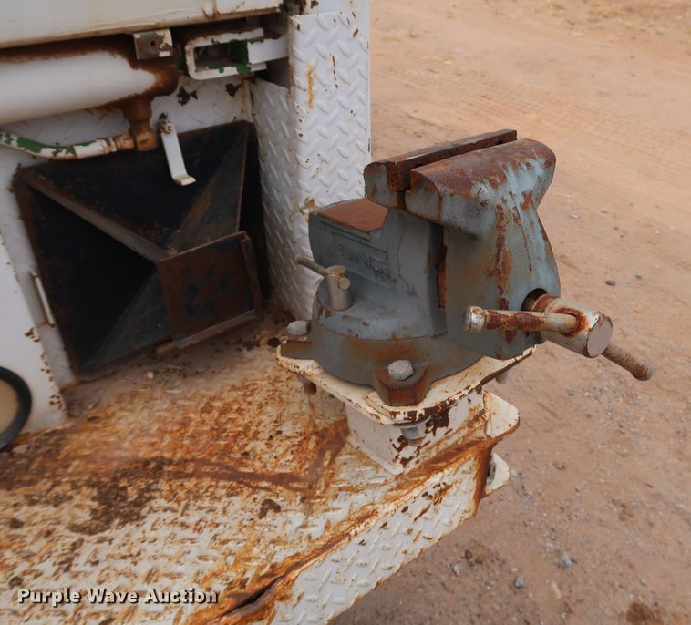 image for item DJ1981 1994 Chevrolet Kodiak C6500  utility / service truck