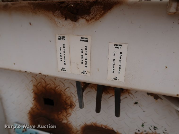 image for item DJ1981 1994 Chevrolet Kodiak C6500  utility / service truck