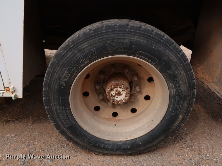 image for item DJ1981 1994 Chevrolet Kodiak C6500  utility / service truck