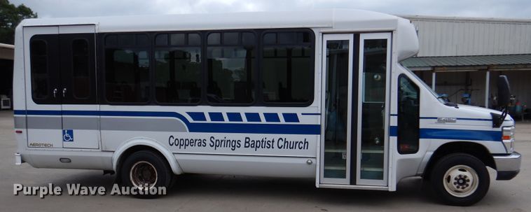 image for item DJ7390 2010 Ford E450  shuttle bus