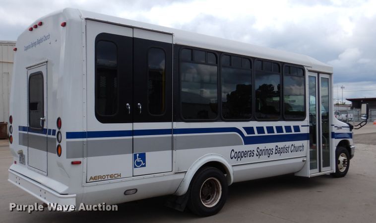 image for item DJ7390 2010 Ford E450  shuttle bus