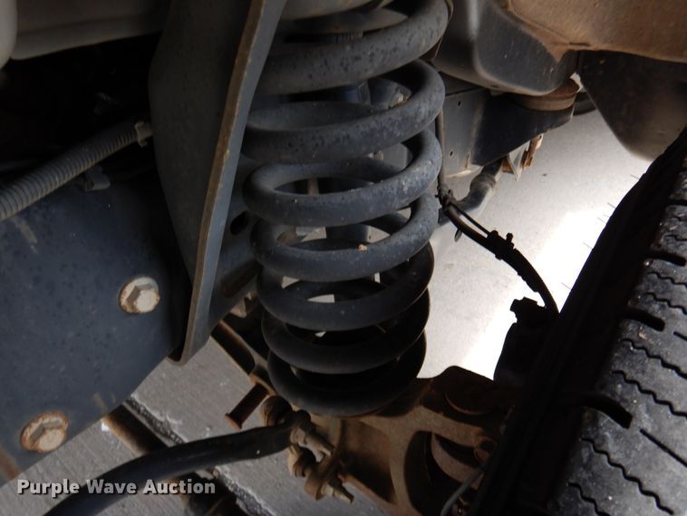 image for item DJ7390 2010 Ford E450  shuttle bus