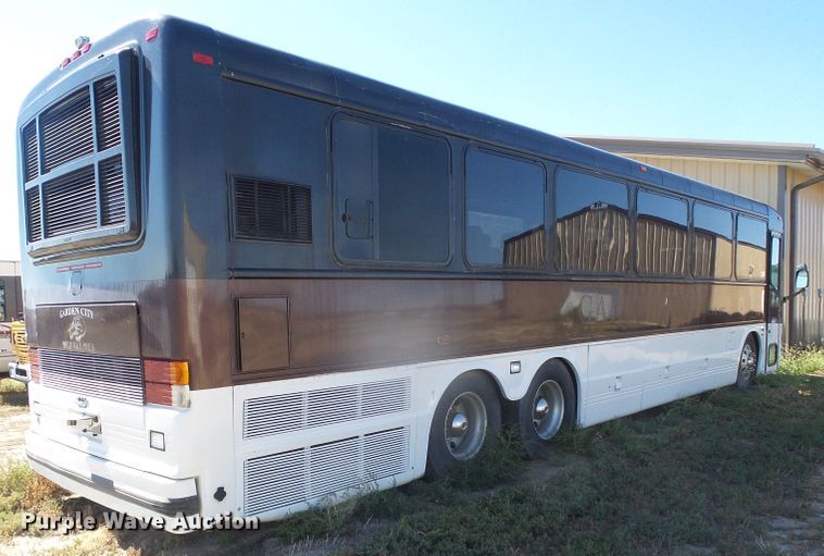 image for item DJ7509 2001 Blue Bird  coach bus