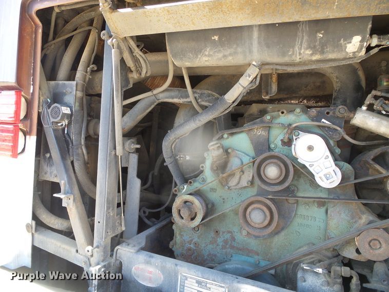 image for item DJ7509 2001 Blue Bird  coach bus