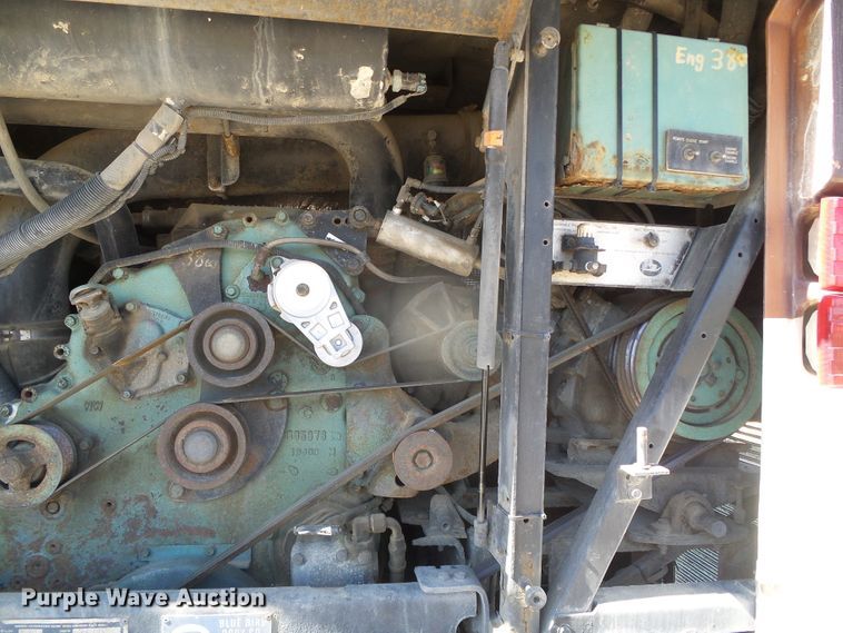 image for item DJ7509 2001 Blue Bird  coach bus