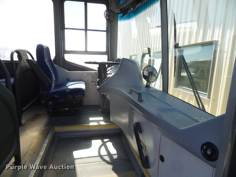 image for item DJ7509 2001 Blue Bird  coach bus