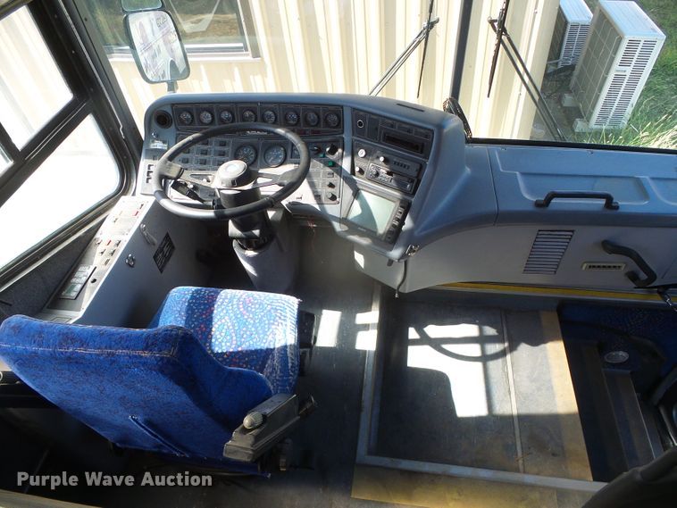 image for item DJ7509 2001 Blue Bird  coach bus