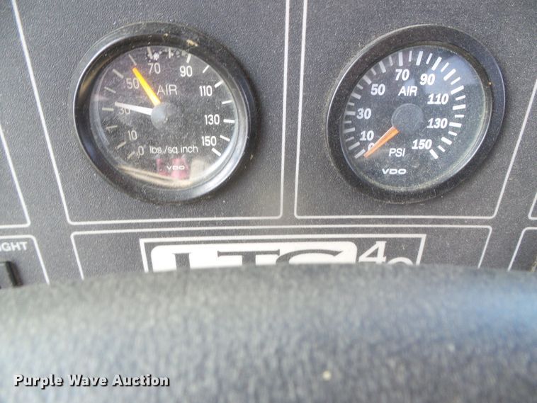 image for item DJ7509 2001 Blue Bird  coach bus