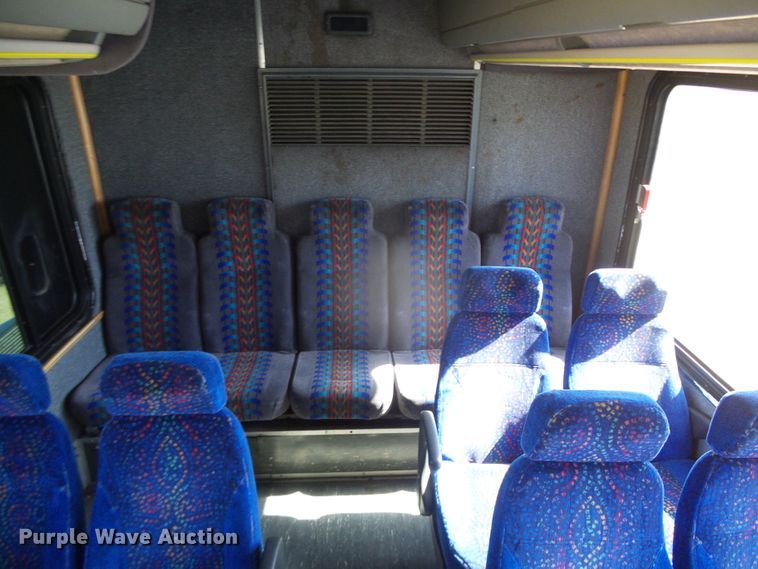 image for item DJ7509 2001 Blue Bird  coach bus