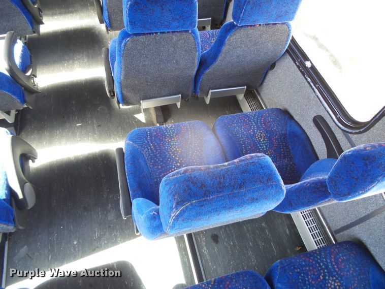 image for item DJ7509 2001 Blue Bird  coach bus