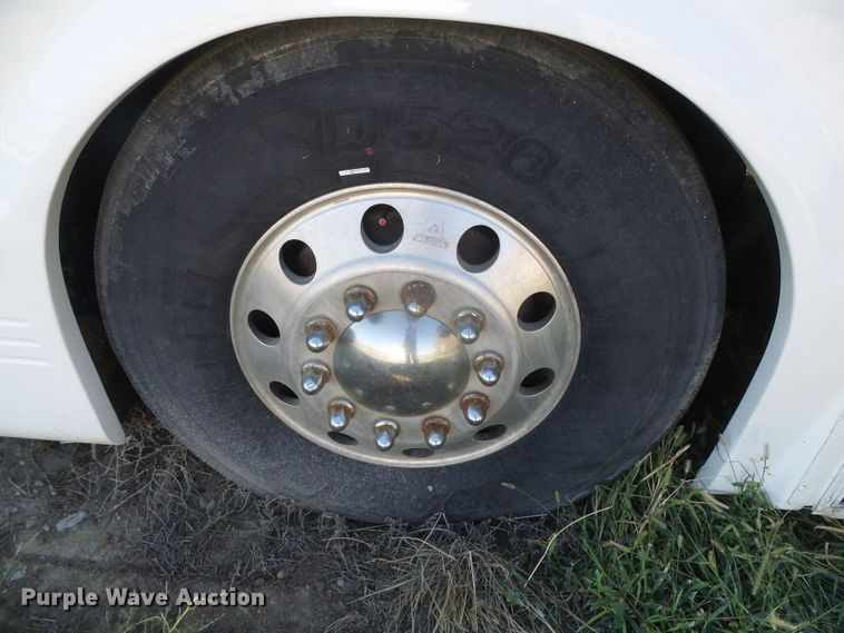 image for item DJ7509 2001 Blue Bird  coach bus