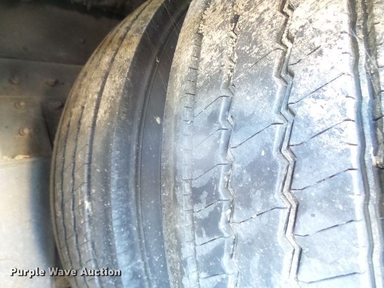 image for item DJ7509 2001 Blue Bird  coach bus