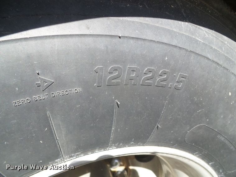 image for item DJ7509 2001 Blue Bird  coach bus