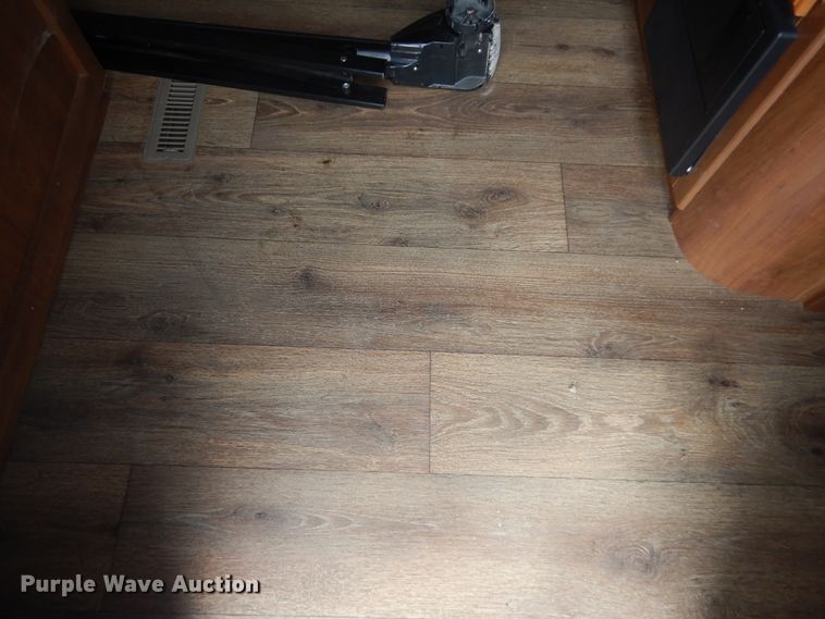 image for item DL6322 2014 Aspen Trail 2810BH  camper