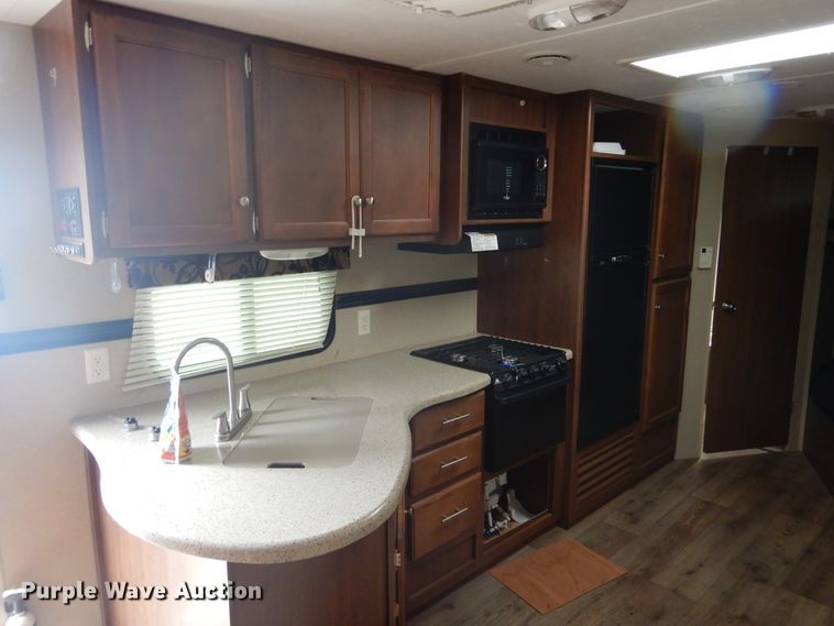 image for item DL6322 2014 Aspen Trail 2810BH  camper