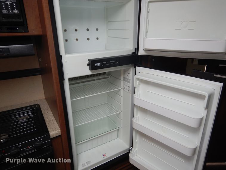 image for item DL6322 2014 Aspen Trail 2810BH  camper