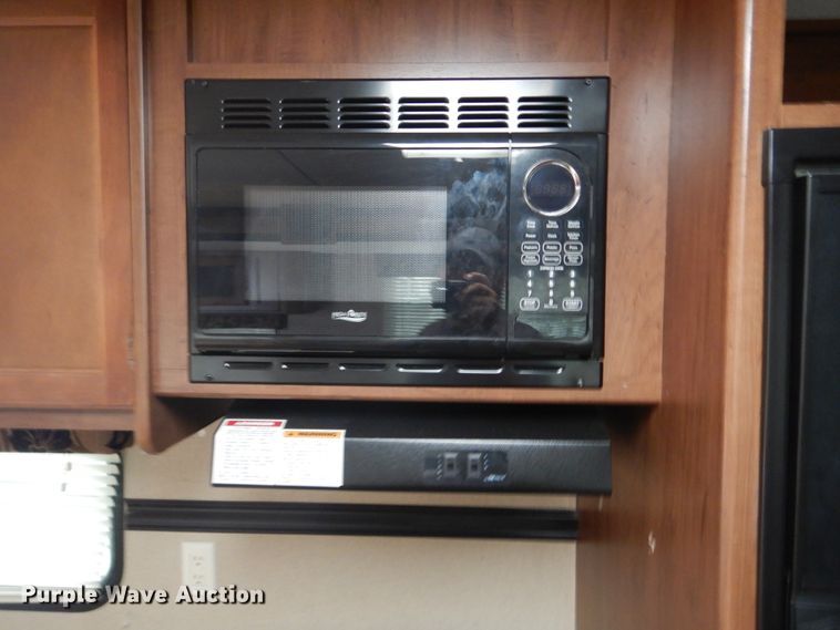 image for item DL6322 2014 Aspen Trail 2810BH  camper