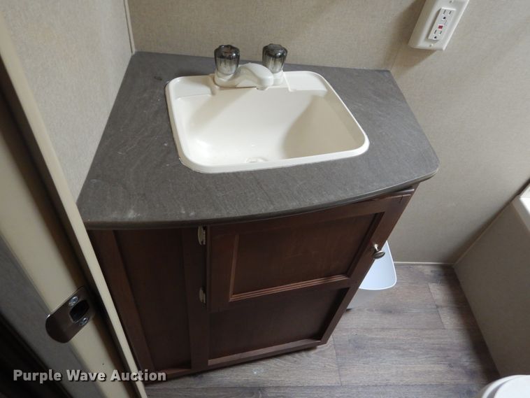 image for item DL6322 2014 Aspen Trail 2810BH  camper