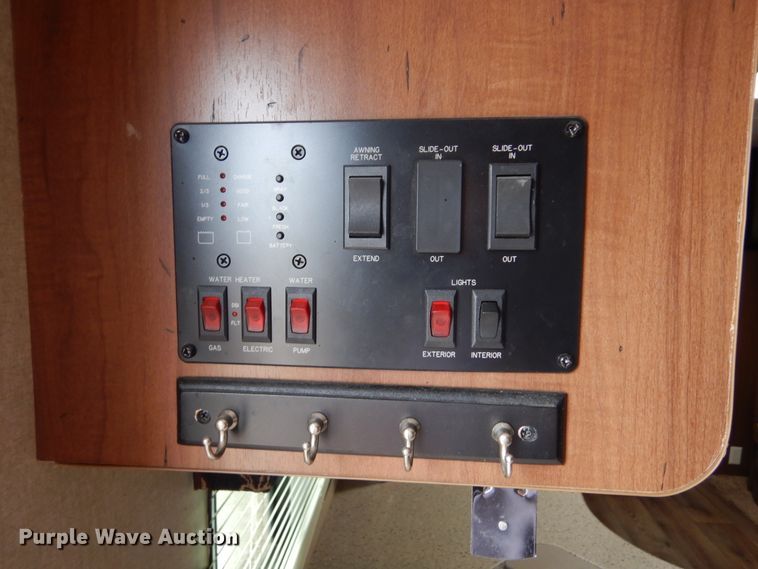 image for item DL6322 2014 Aspen Trail 2810BH  camper