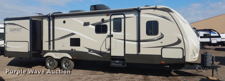 image for item DL6323 2015 CrossRoads Sunset Trail  camper