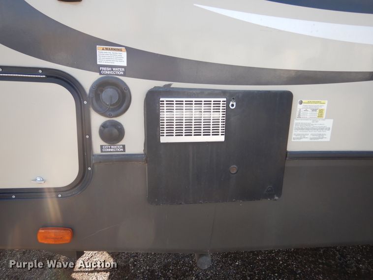 image for item DL6323 2015 CrossRoads Sunset Trail  camper