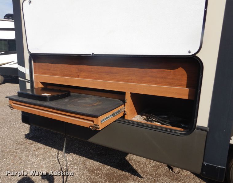 image for item DL6323 2015 CrossRoads Sunset Trail  camper