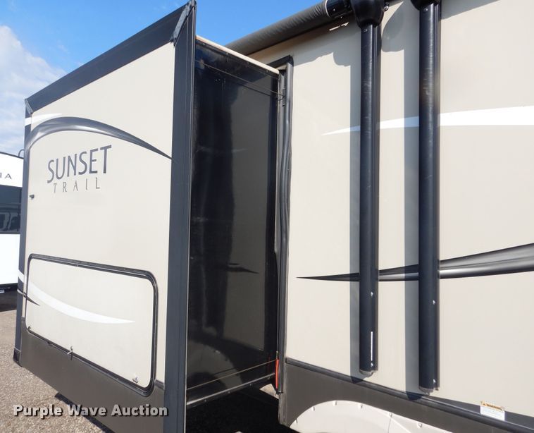 image for item DL6323 2015 CrossRoads Sunset Trail  camper