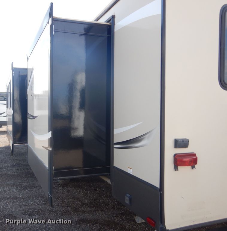 image for item DL6323 2015 CrossRoads Sunset Trail  camper