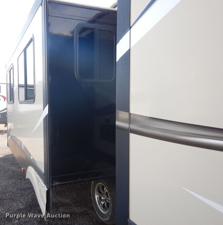 image for item DL6323 2015 CrossRoads Sunset Trail  camper