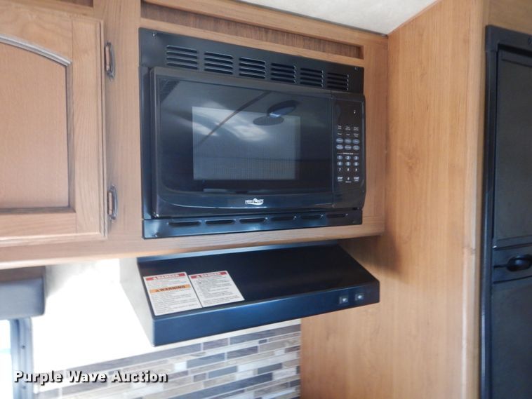 image for item DL6323 2015 CrossRoads Sunset Trail  camper