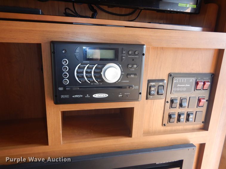 image for item DL6323 2015 CrossRoads Sunset Trail  camper