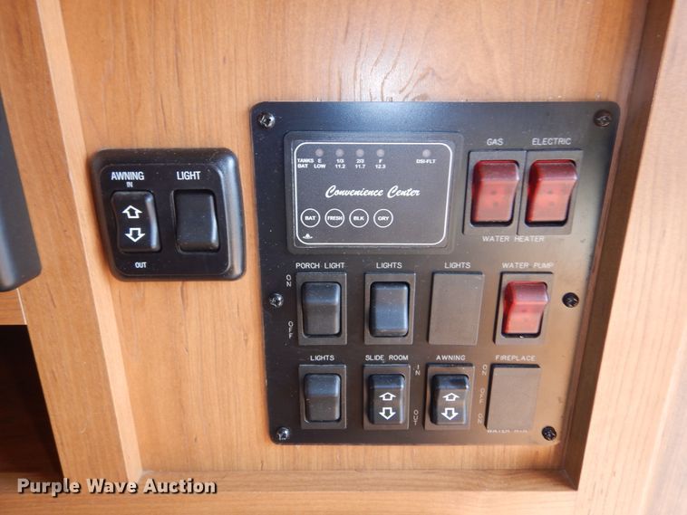 image for item DL6323 2015 CrossRoads Sunset Trail  camper